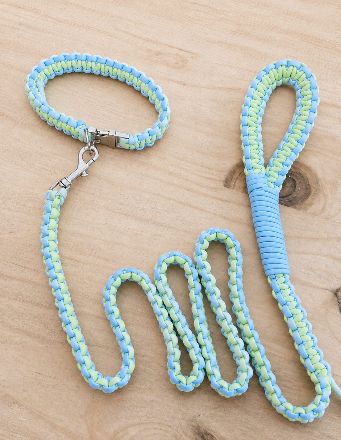 Paracord Leashes 5 Paracord Leashes - Image 5